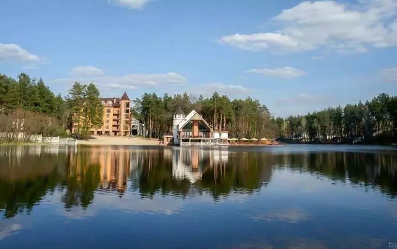 Hotelli заміський комплекс пуща лісна
