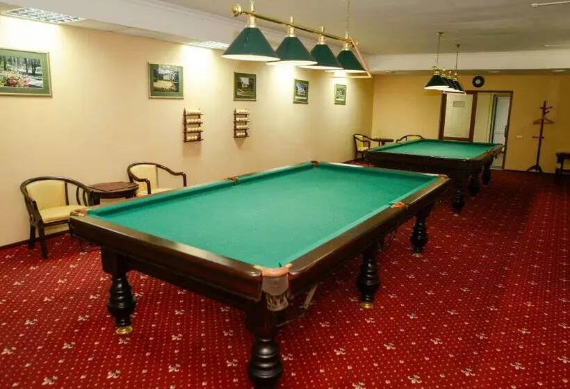 Hotelli заміський комплекс пуща лісна