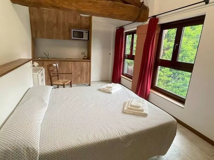 هتل Agriturismo La Lupa