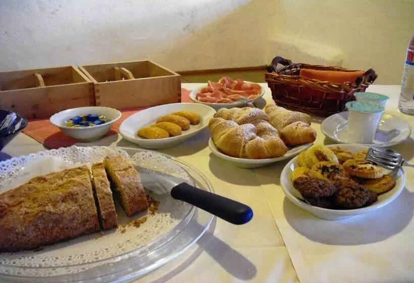 هتل Agriturismo La Lupa