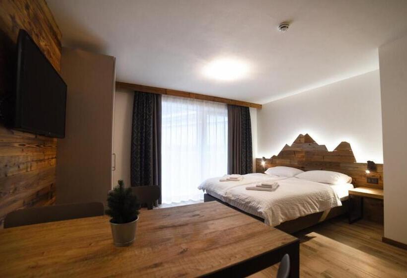 ホテル Residence & Wellness 3mila