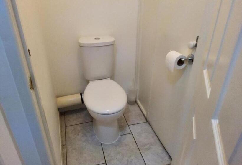 ホテル The Avenue