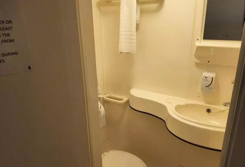 ホテル The Avenue