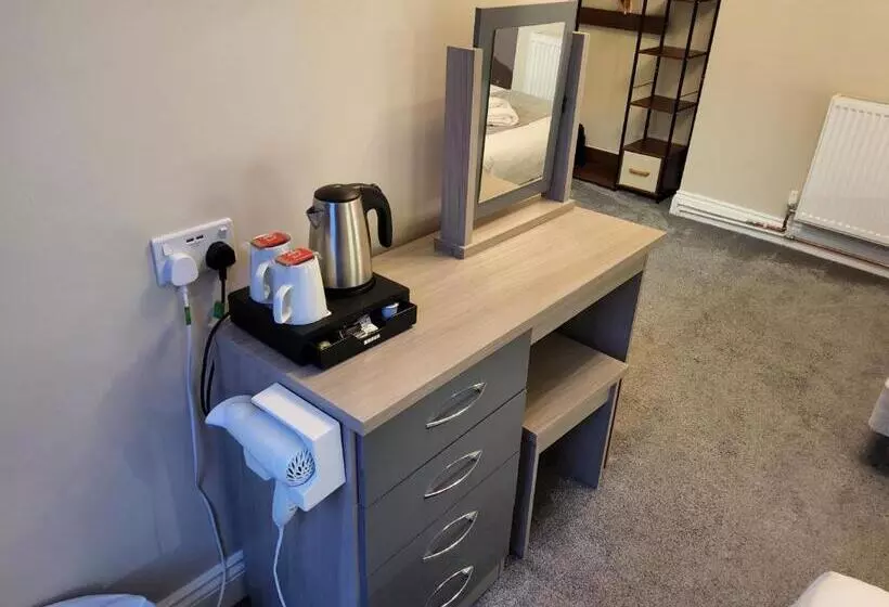 ホテル The Avenue