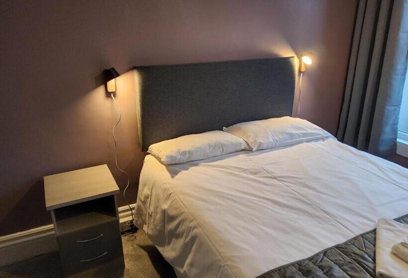 ホテル The Avenue