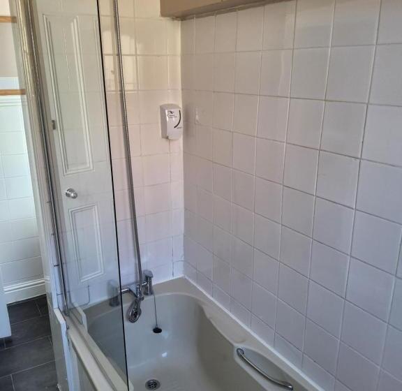 ホテル The Avenue