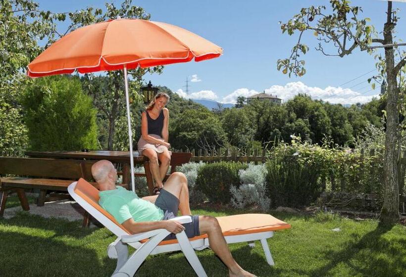 פנסיון Felsenegg