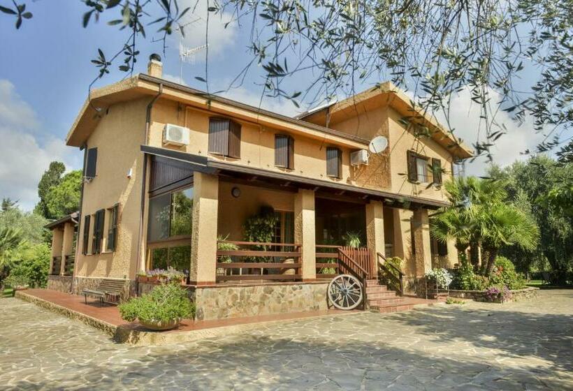 פנסיון Nuraghe Bianco