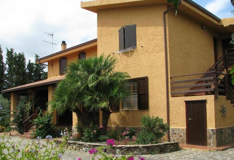 פנסיון Nuraghe Bianco