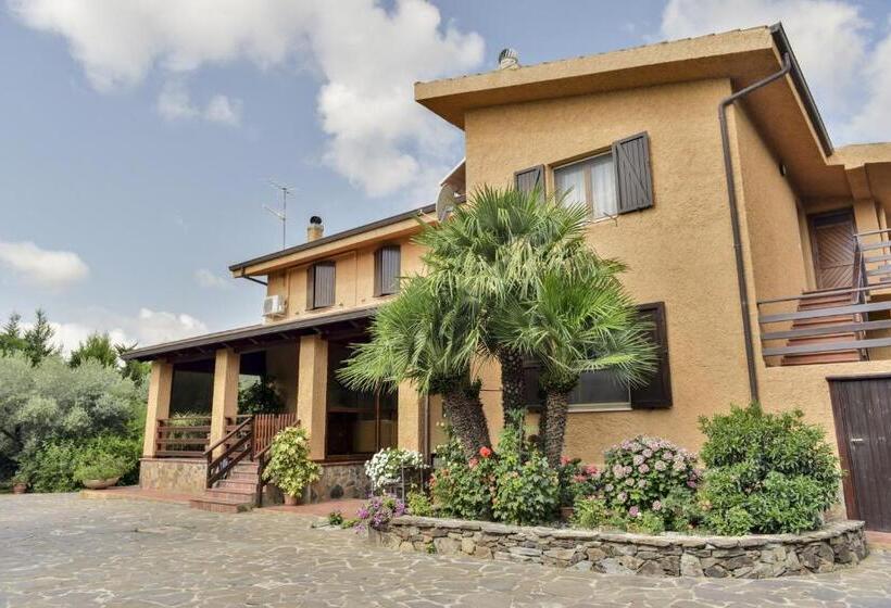 פנסיון Nuraghe Bianco