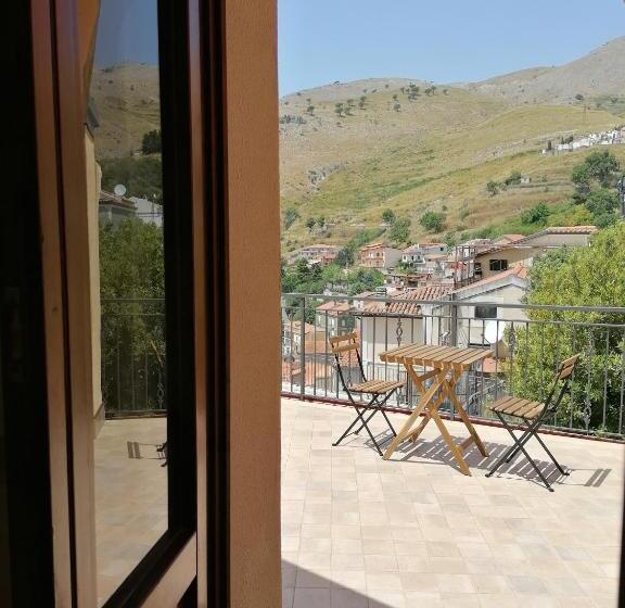 Nocleg ze śniadaniem La Rocca Dei Borboni