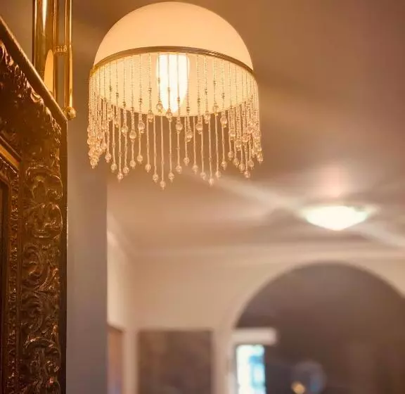 Hotelli Albergo Fonda