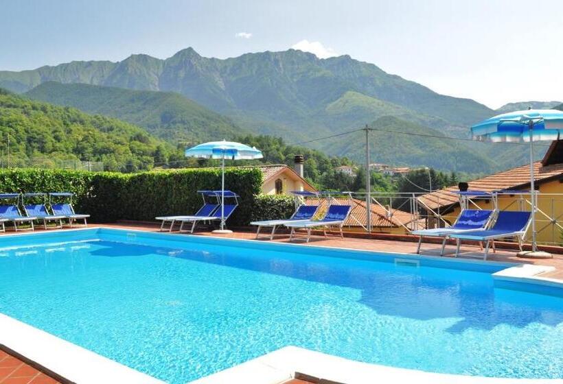 Hotel Albergo Miramonti