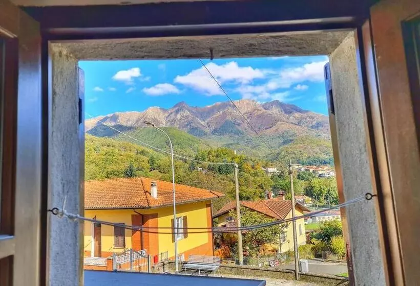 Hotelli Albergo Miramonti