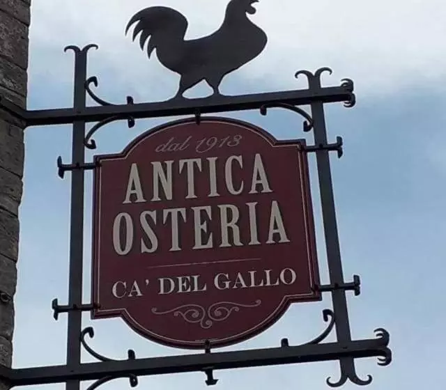 Hotelli Albergo Miramonti