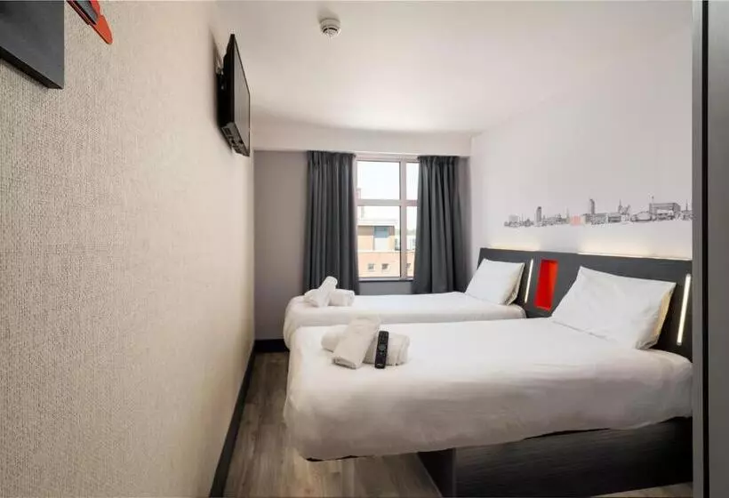 Easyhotel Oxford