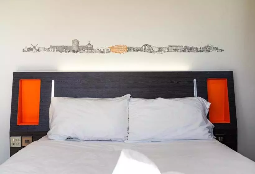 Easyhotel Oxford