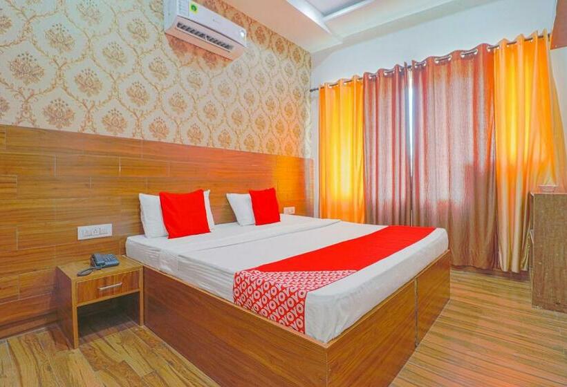 Hotelli Oyo 81665  Fusion