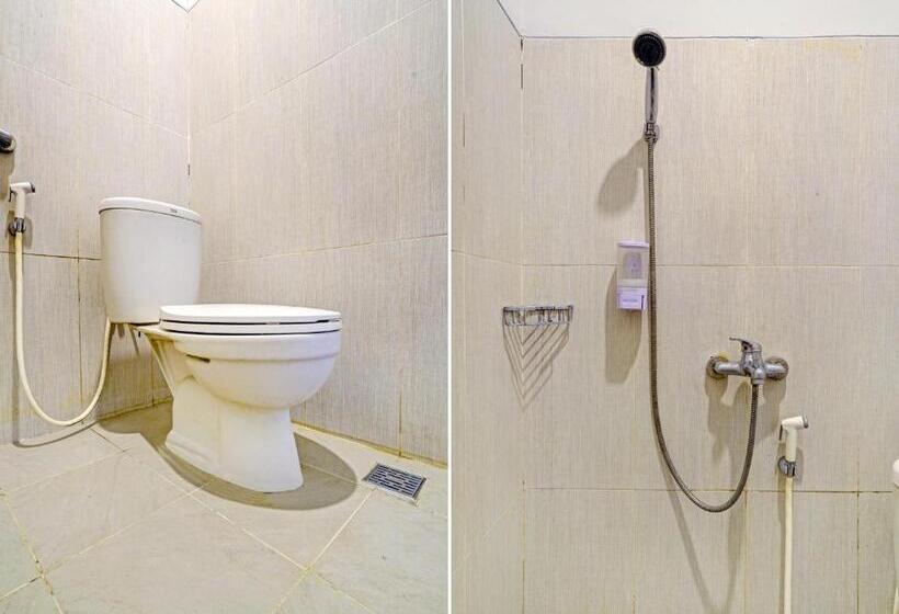 Szálloda Oyo 90324 Si Jalak Guest House