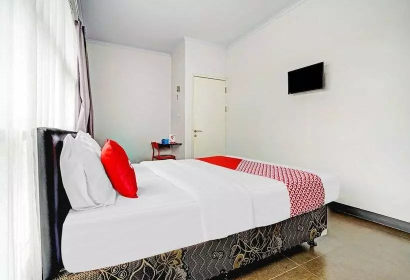 Hotelli Oyo 90324 Si Jalak Guest House