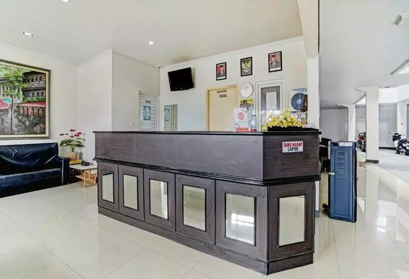 Hotelli Oyo 90324 Si Jalak Guest House