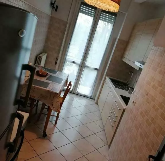 پانسیون Guest House Tricolore