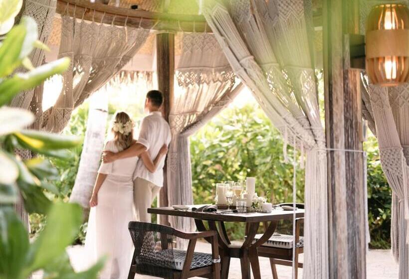 Resort The Nautilus Maldives