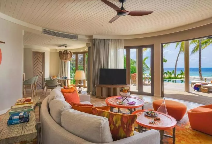 استراحتگاه The Nautilus Maldives