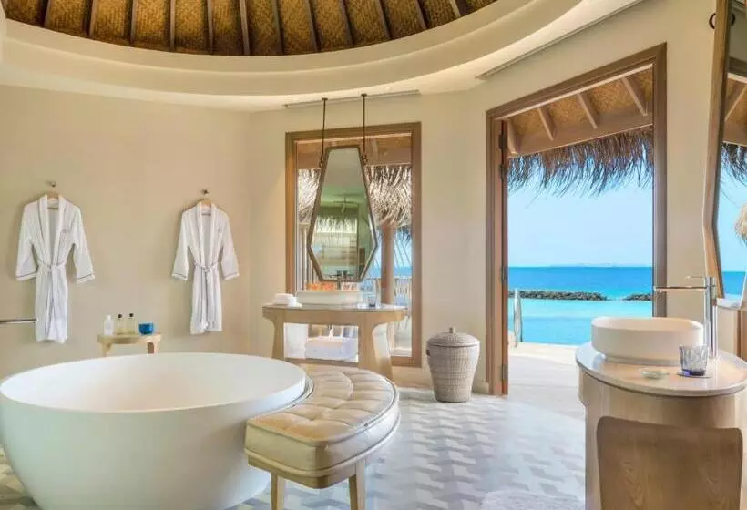 استراحتگاه The Nautilus Maldives