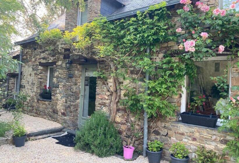 مبيت وإفطار Chambres D Hotes La Marmoire