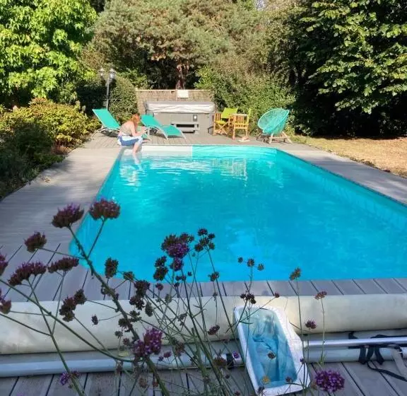 Aamiaismajoitus (B&B) Chambres D Hotes   La Marmoire