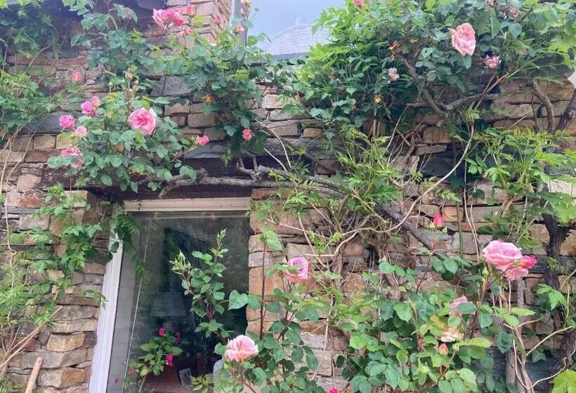 Aamiaismajoitus (B&B) Chambres D Hotes   La Marmoire