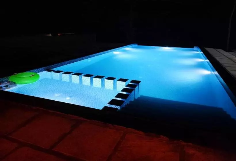 Aamiaismajoitus (B&B) Green Garden Deluxe Room