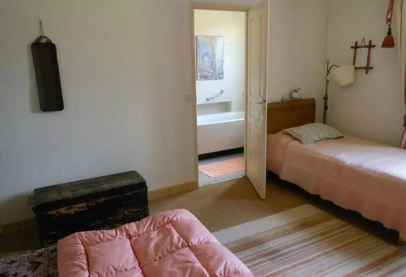 Bed and Breakfast Maison D'hôtes Le Hour
