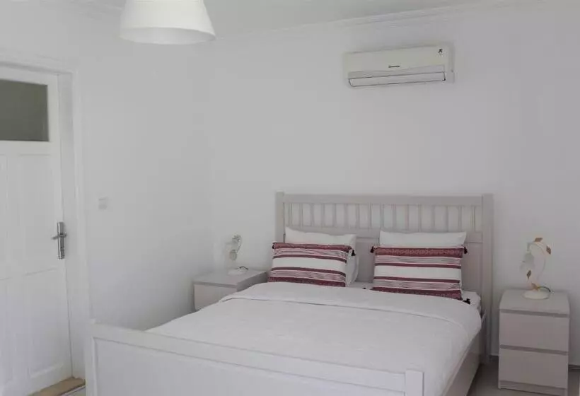 Aamiaismajoitus (B&B) Villamer Alaçatı