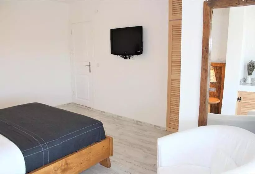 Aamiaismajoitus (B&B) Villamer Alaçatı