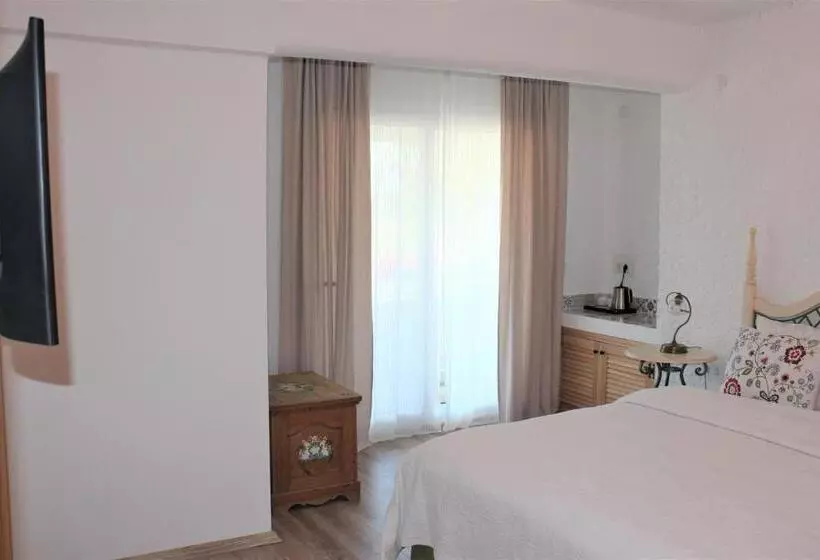 Aamiaismajoitus (B&B) Villamer Alaçatı