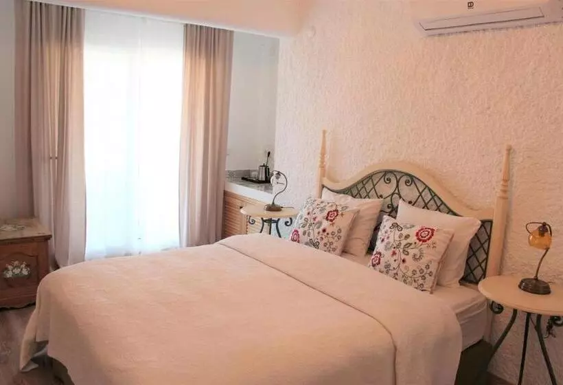 Aamiaismajoitus (B&B) Villamer Alaçatı