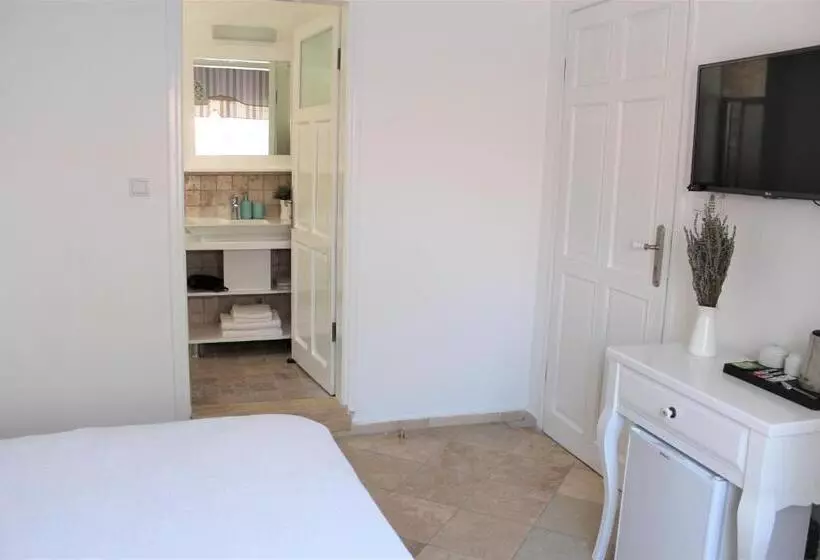 Aamiaismajoitus (B&B) Villamer Alaçatı