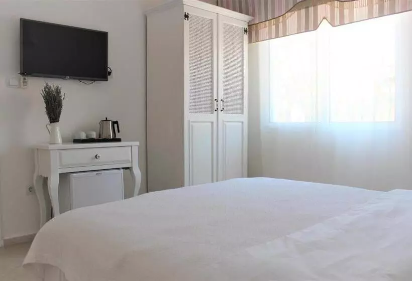 Aamiaismajoitus (B&B) Villamer Alaçatı