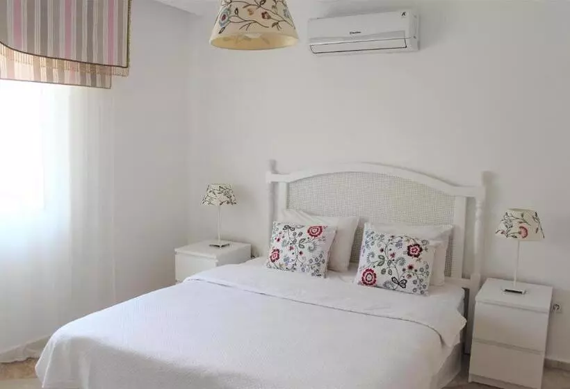 Aamiaismajoitus (B&B) Villamer Alaçatı