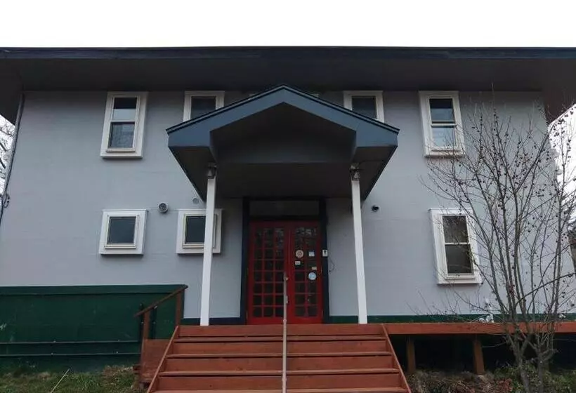 Hotelli 貸切宿にんじん