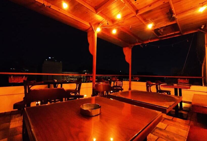 هتل Cairo House Hostel