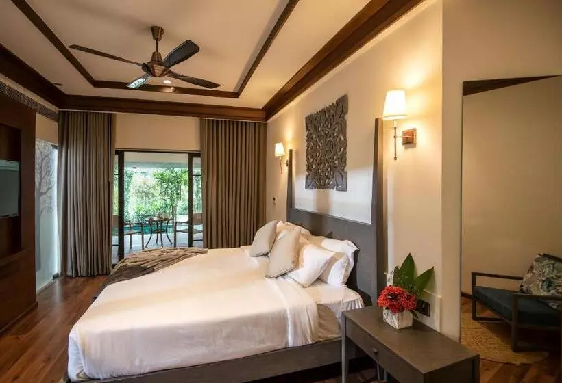 Hotelli Niraamaya Retreats Samroha Athirappilly