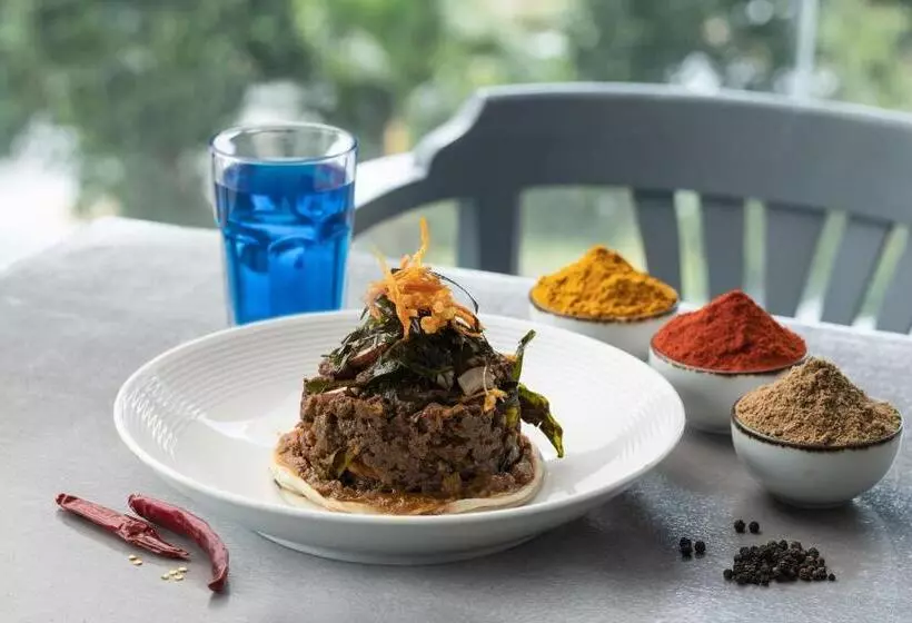 Hotelli Niraamaya Retreats Samroha Athirappilly