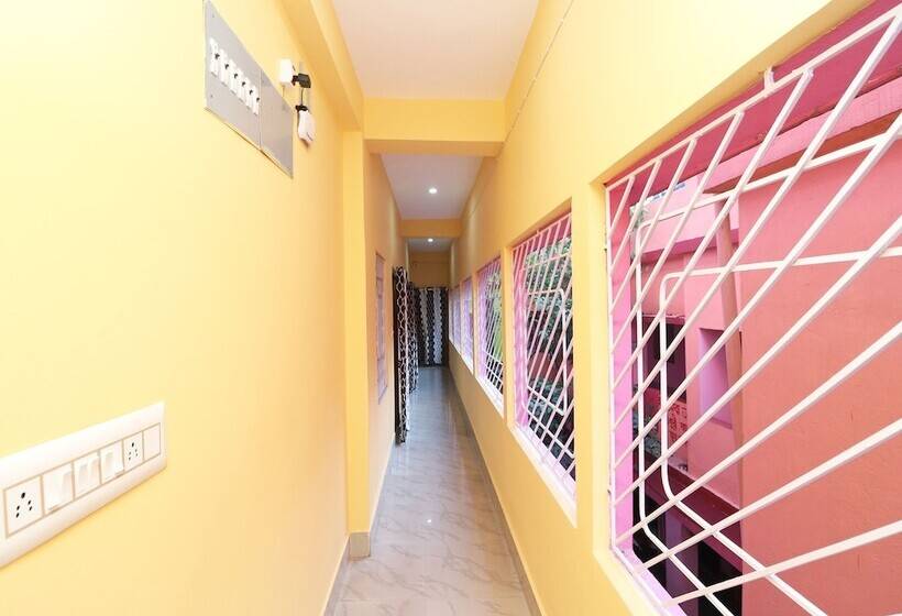 Hotel Oyo 16609 Trinayani Guest House