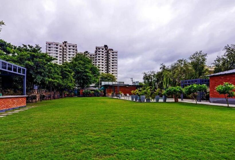 בית מלון כפרי Medalio Resort Udaipur Shobhagpura