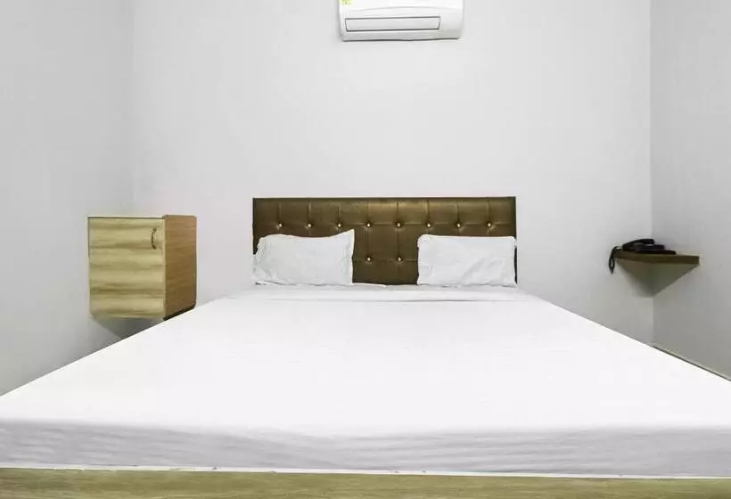 ホテル Vaccinated Staff  Oyo 79969 Flagship Night Inn