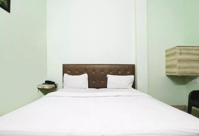 ホテル Vaccinated Staff  Oyo 79969 Flagship Night Inn