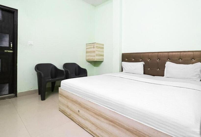 בית מלון כפרי Vaccinated Staff  Oyo 79969 Flagship Night Inn